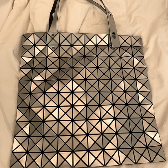 Like new silver Issey Miyake Bao Bao - Picture 2 of 2